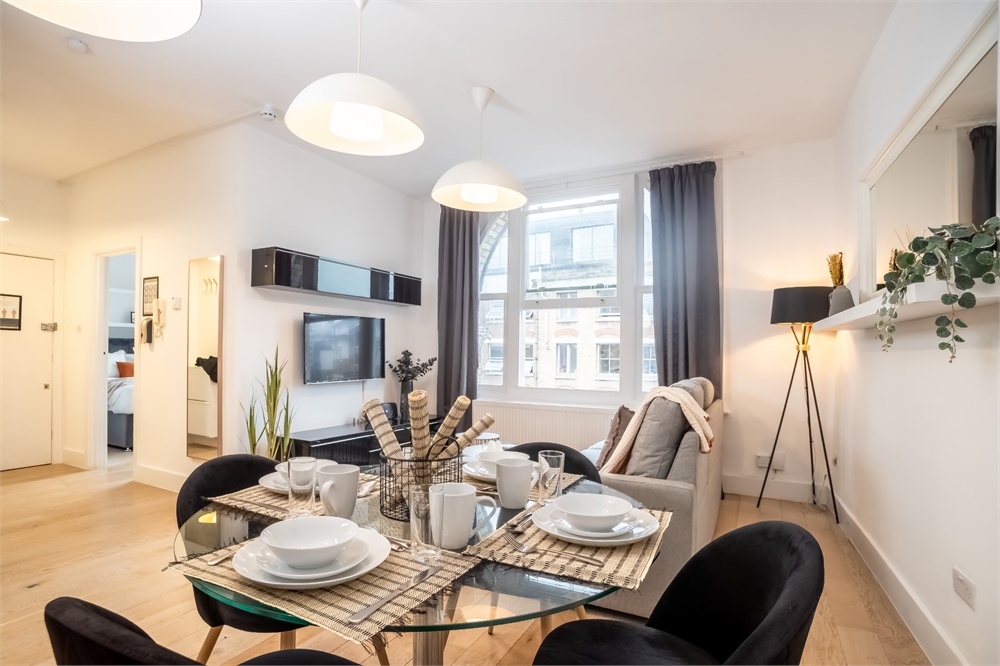 3 bed flat to rent in Great Eastern Street, London  - Property Image 1