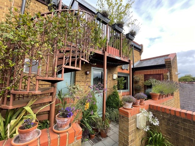 <p>A very well presented, modern split level maisonette located a short walk from the train station and a stone throw away from the town centre.</p><p>The property is located on the first floor and comprises of separate kitchen, utility room, spacious open plan living room and dining room with high ceilings. On the first floor, the property comprises of 2 double bedrooms with built in wardrobes. Both double bedrooms have access to a joint terrace area and a family bathroom. The property is offered part furnished or unfurnished with 1 allocated parking. Available from the 12th of September.</p>