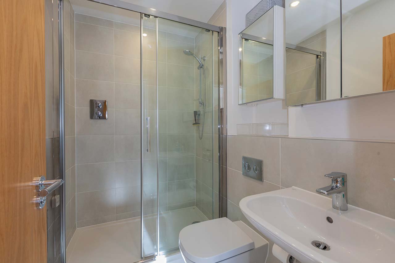 2 bed flat for sale in Heron Way, Maidenhead  - Property Image 6
