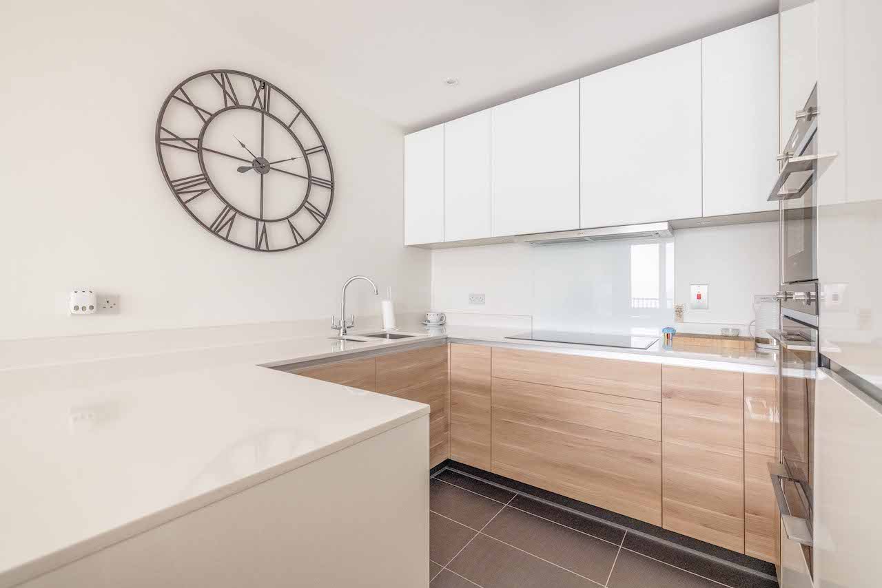 2 bed flat for sale in Cliveden Gages, Taplow  - Property Image 3