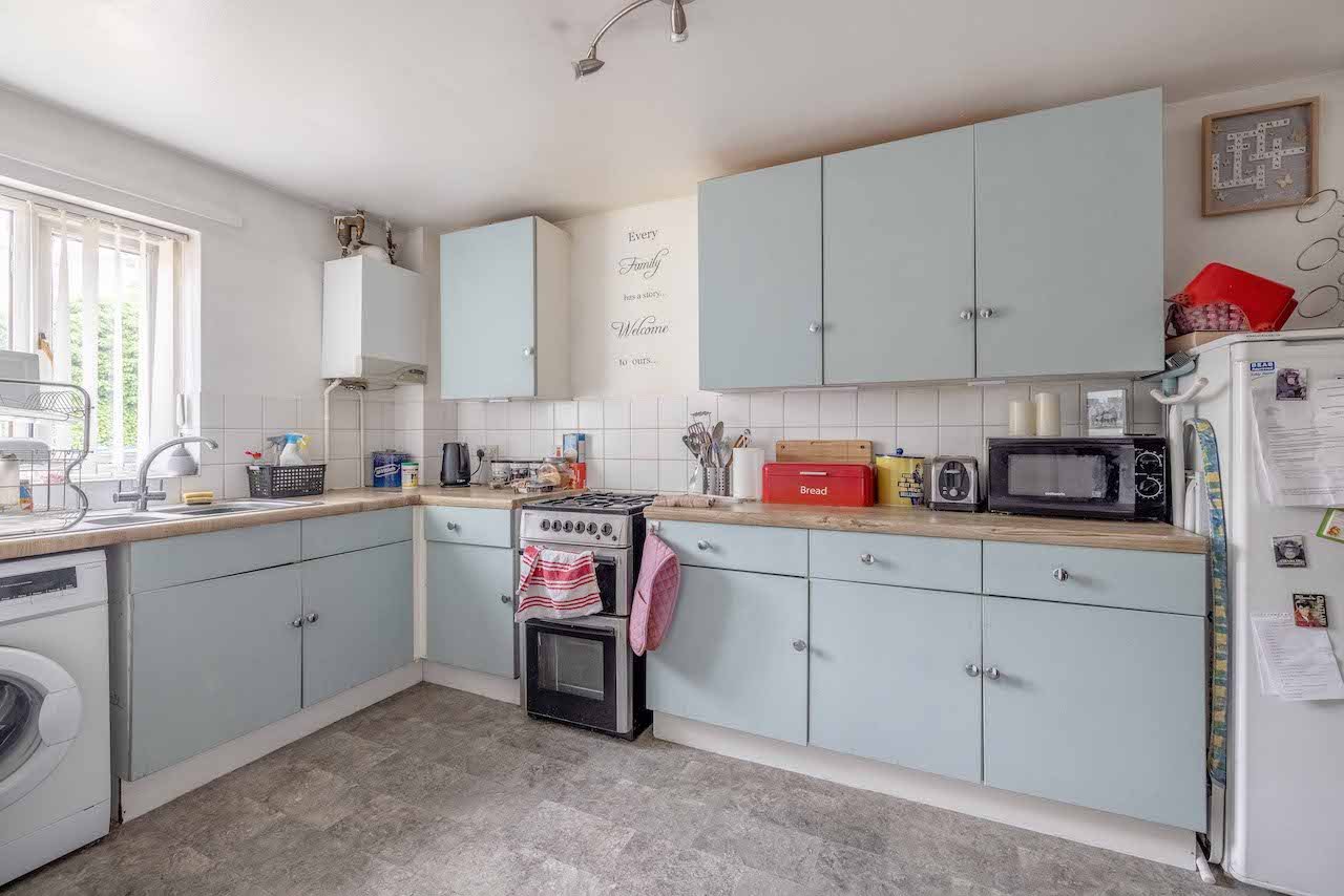 2 bed terraced house for sale in Humber Close, West Drayton  - Property Image 3