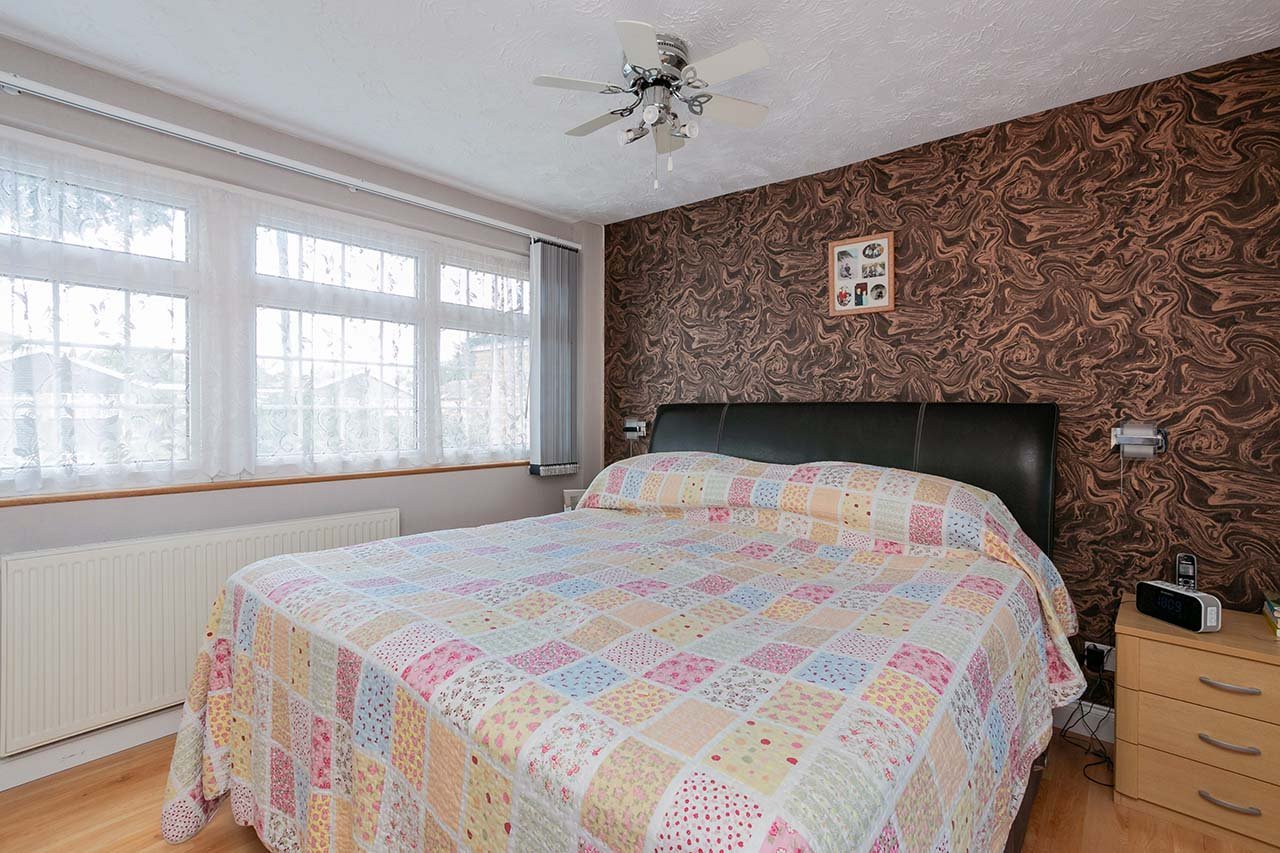 3 bed semi-detached house for sale in Summerhouse Lane, West Drayton  - Property Image 5
