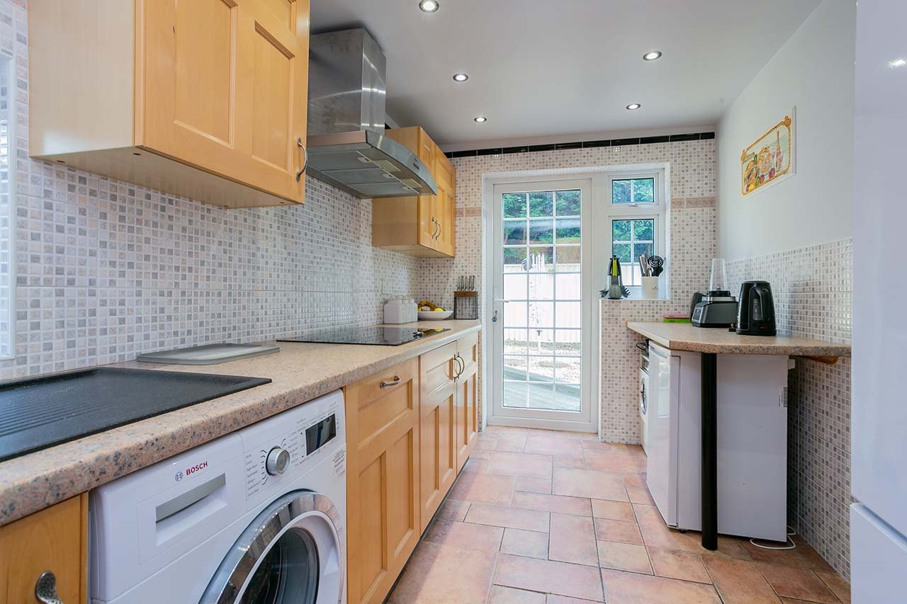 3 bed semi-detached house for sale in Summerhouse Lane, West Drayton  - Property Image 2
