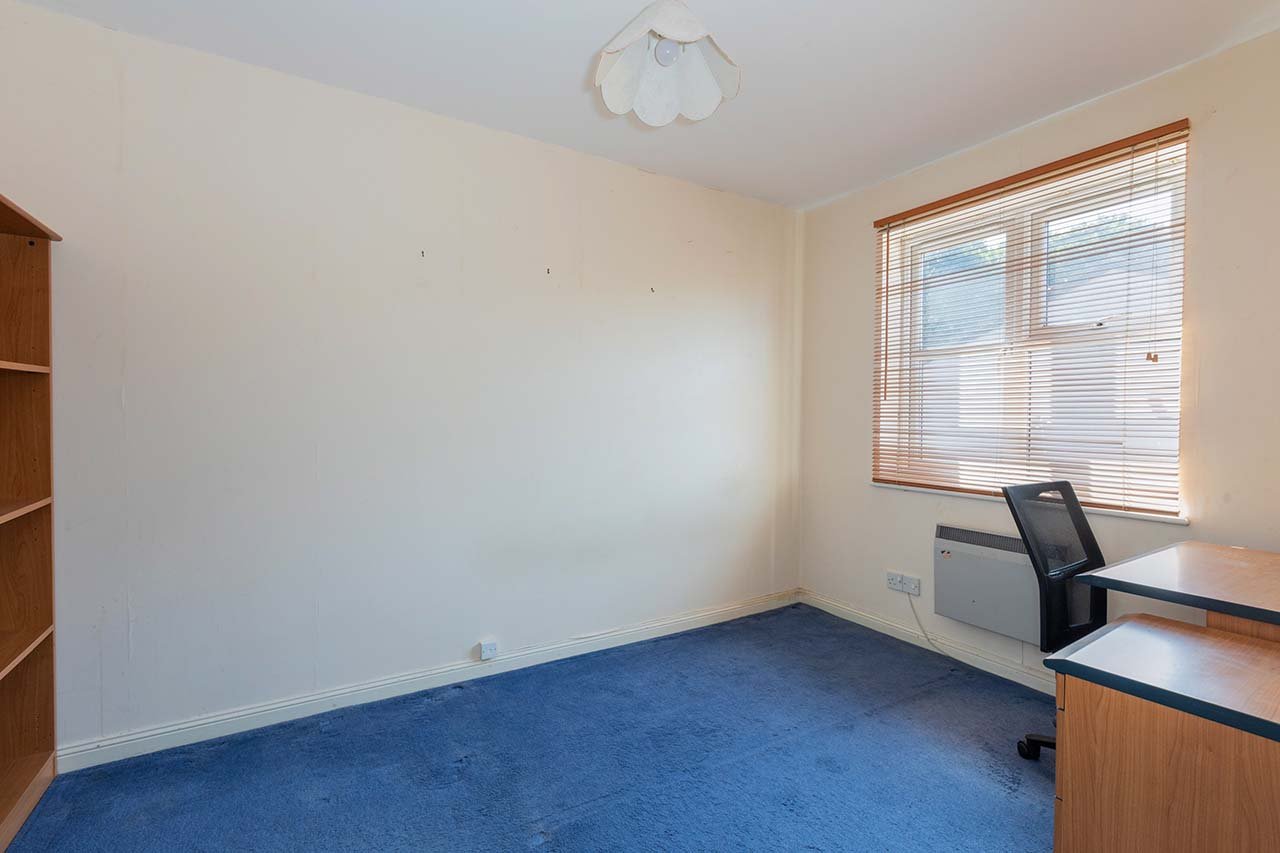 4 bed end of terrace house for sale in Littlebrook Avenue, Burnham  - Property Image 9