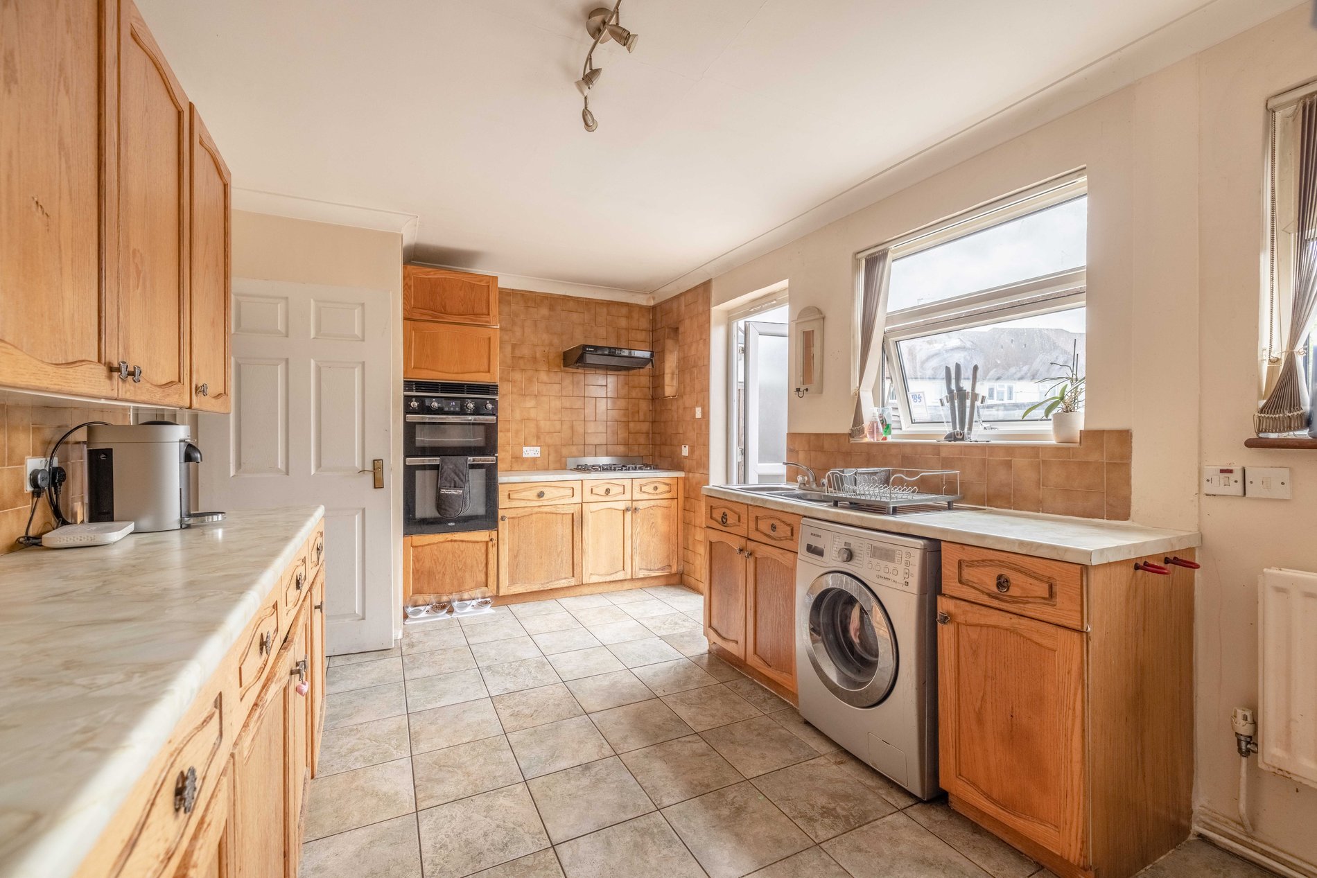 3 bed terraced house for sale in Thorney Lane North, Iver  - Property Image 3