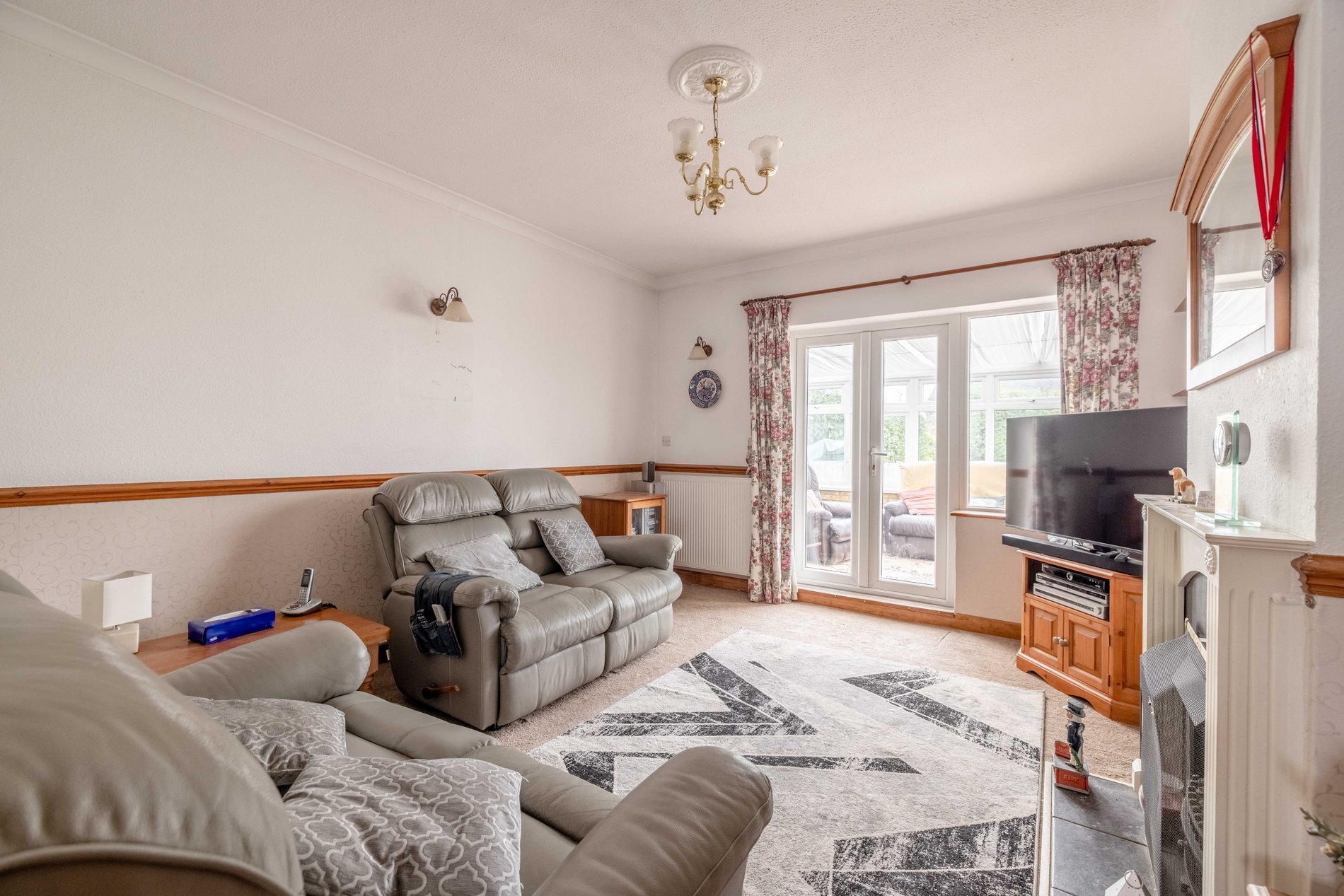 4 bed bungalow for sale in Leacroft Road, Iver  - Property Image 11