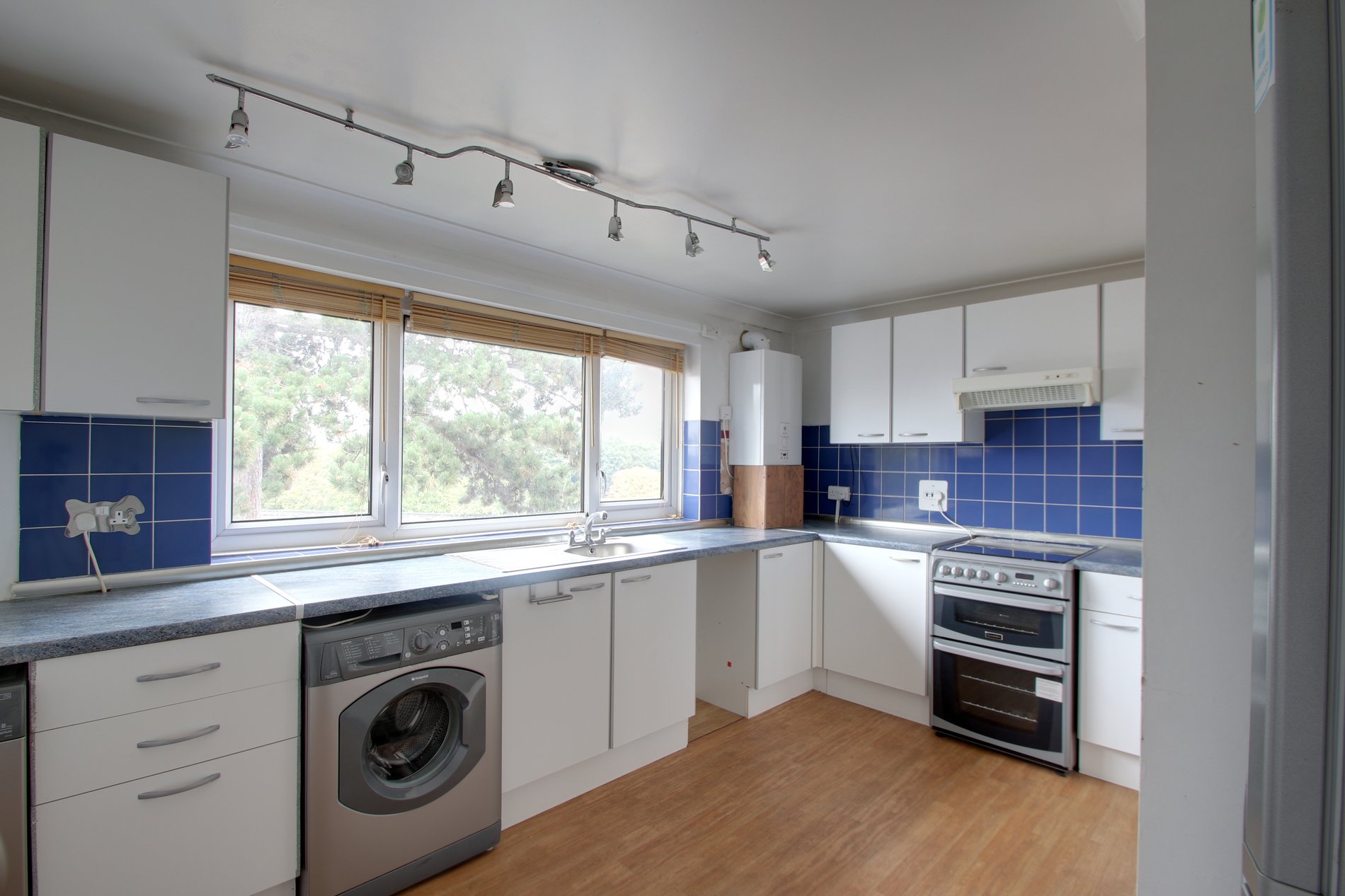 2 bed flat for sale in Grampian Way, Langley  - Property Image 2