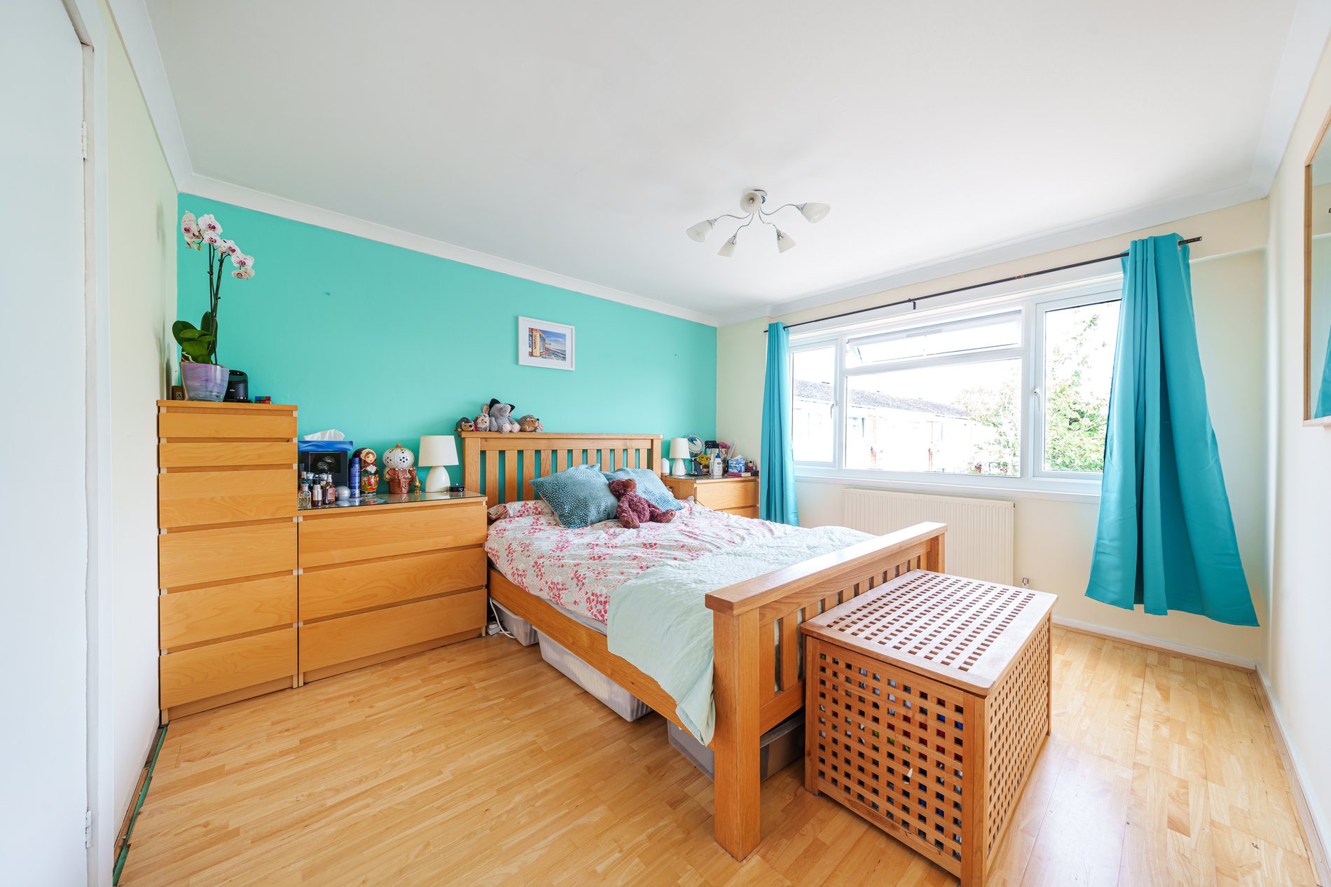 3 bed terraced house for sale in Stonecroft Avenue, Iver  - Property Image 5