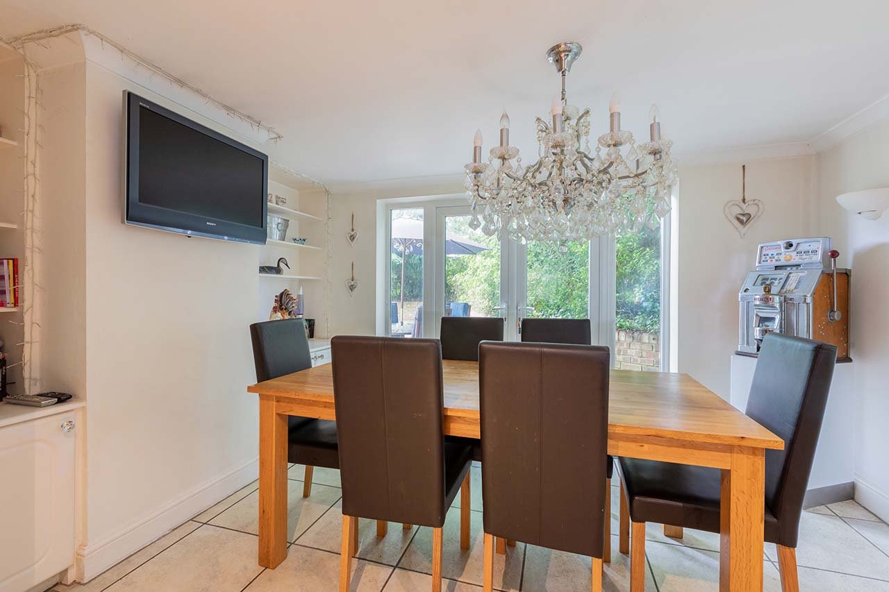 4 bed detached house for sale in Sandy Rise, Chalfont St Peter  - Property Image 6