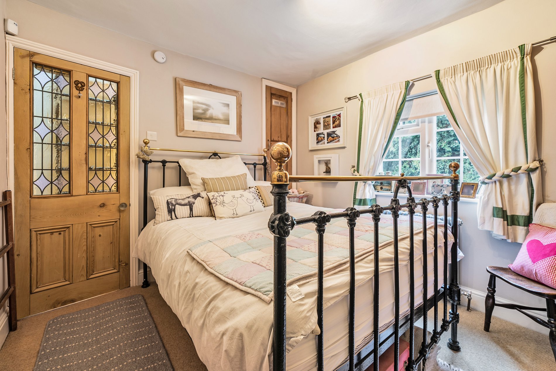 2 bed terraced house for sale in Oxford Road, Gerrards Cross  - Property Image 12