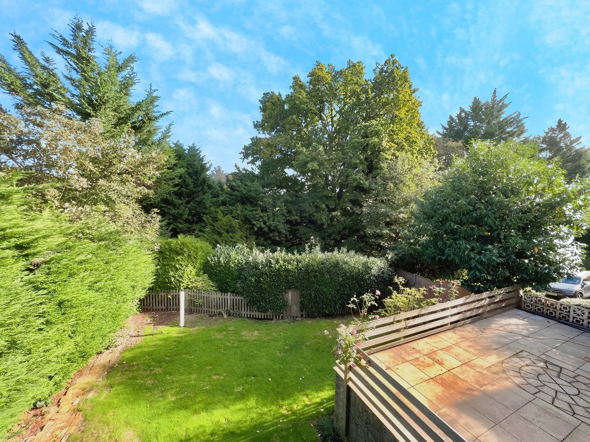 5 bed detached house to rent in Woodlands Close, Gerrards Cross  - Property Image 14