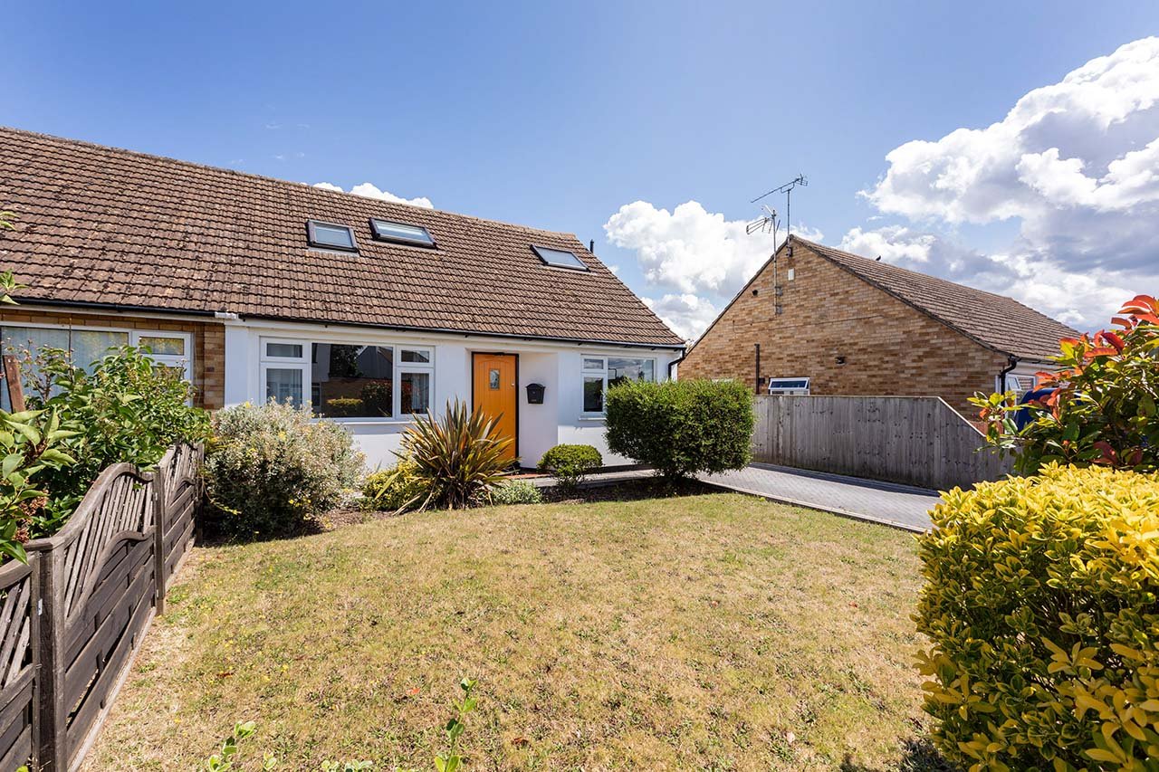 4 bed semi-detached bungalow for sale in Clare Road, Taplow  - Property Image 14