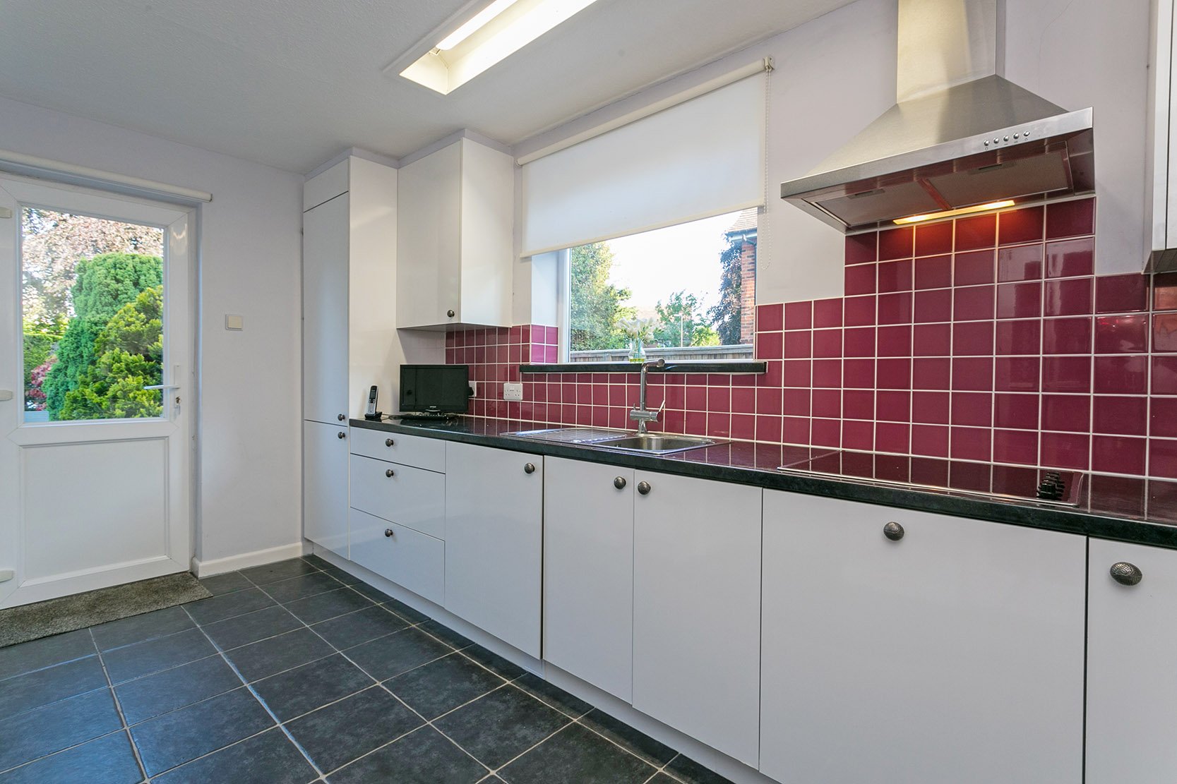 3 bed detached house for sale in Altwood Close, Maidenhead  - Property Image 12