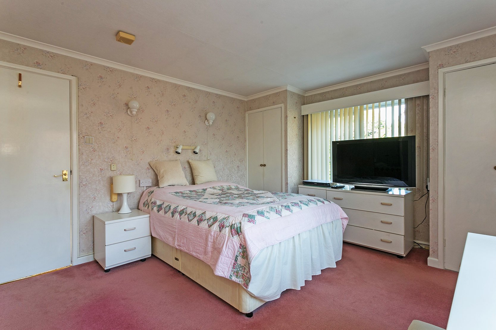 3 bed detached house for sale in Altwood Close, Maidenhead  - Property Image 20