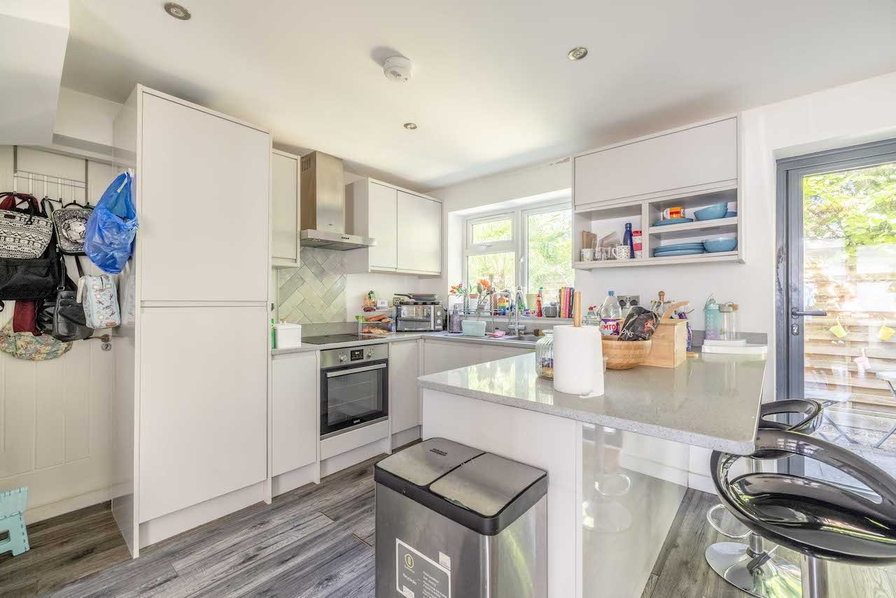 3 bed detached house for sale in Wentworth Avenue, Slough  - Property Image 3