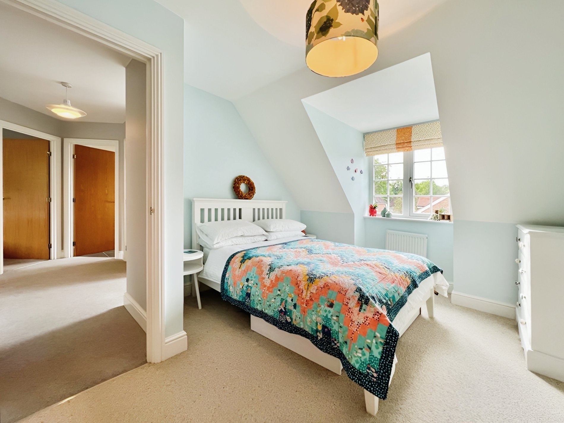 3 bed terraced house for sale in Copperfields, High Wycombe  - Property Image 6