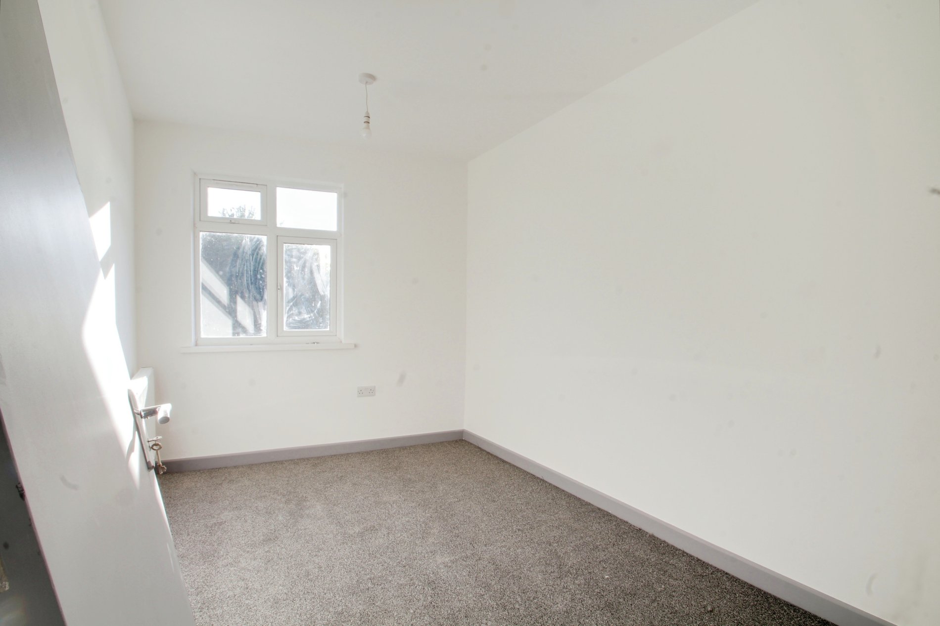 3 bed flat to rent in Uxbridge Road, Hayes  - Property Image 6