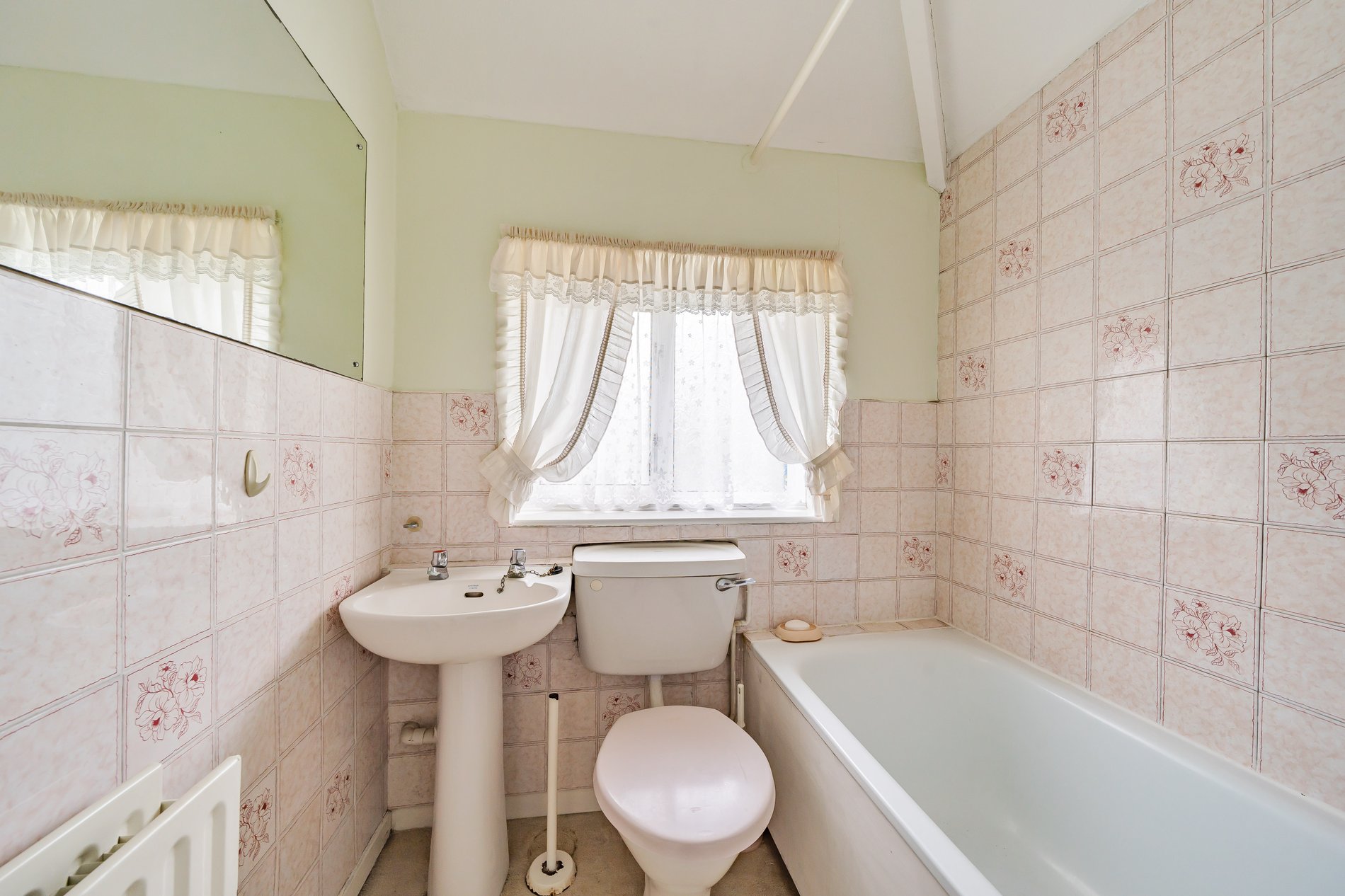 3 bed end of terrace house for sale in Moorland Road, Harmondsworth  - Property Image 10