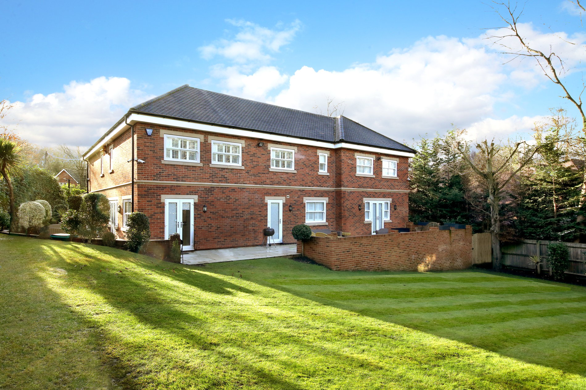 6 bed detached house for sale in Fulmer Drive, Gerrards Cross  - Property Image 12