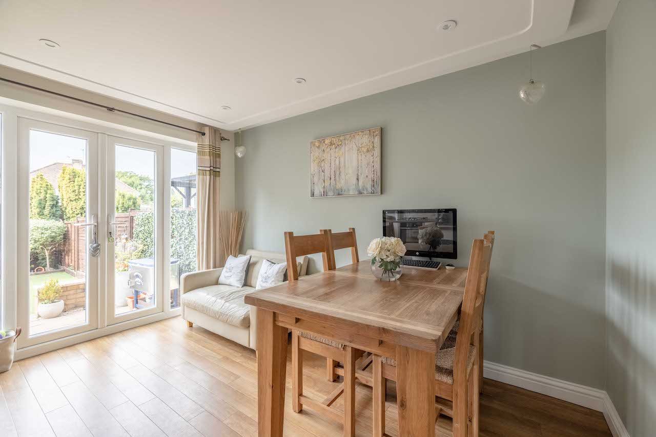 3 bed town house for sale in Copse Wood, Iver Heath  - Property Image 5