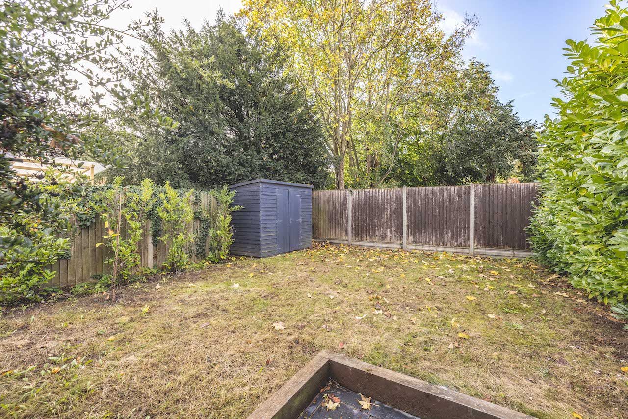 3 bed detached house for sale in Holmlea Road, Datchet  - Property Image 18