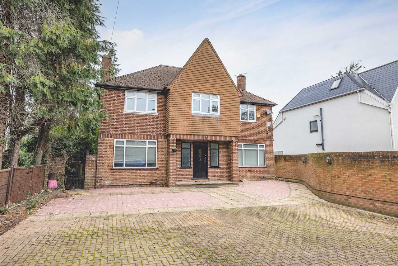 4 bed detached house for sale in Slough Road, Iver  - Property Image 18