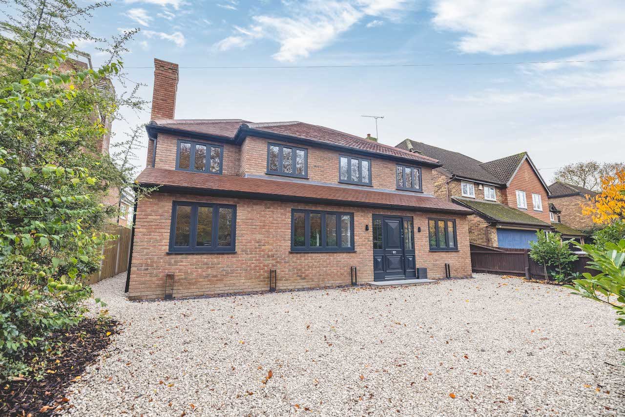 4 bed detached house for sale in Beeches Road, Farnham Common, SL2