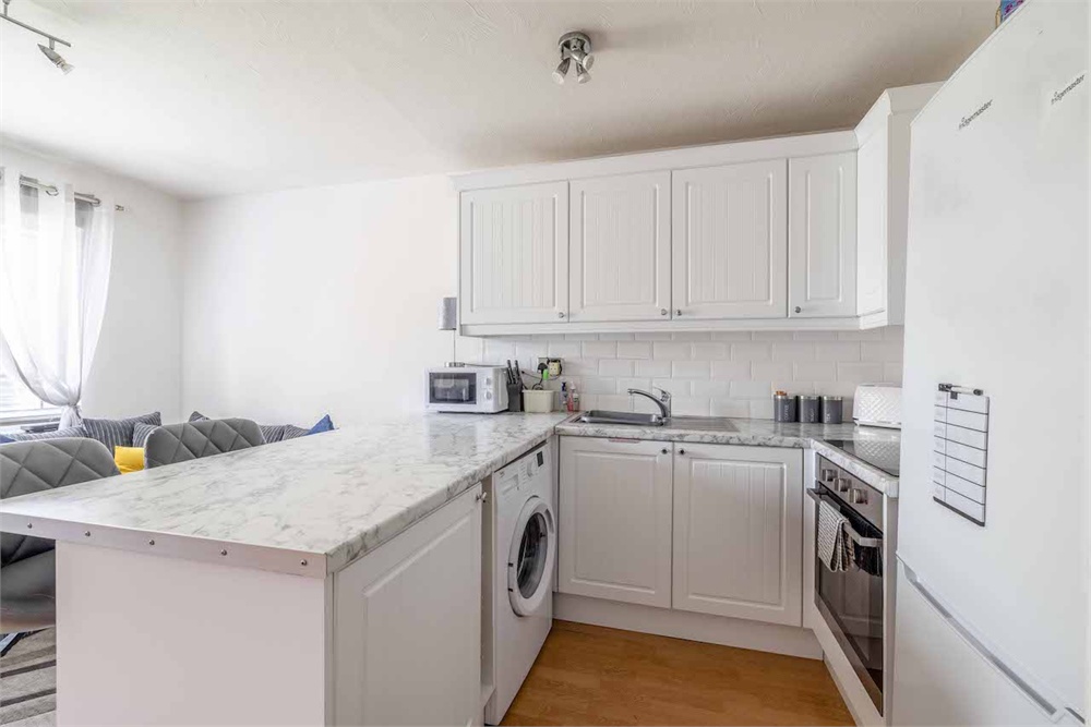 1 bed flat for sale in Maypole Road, Taplow  - Property Image 3