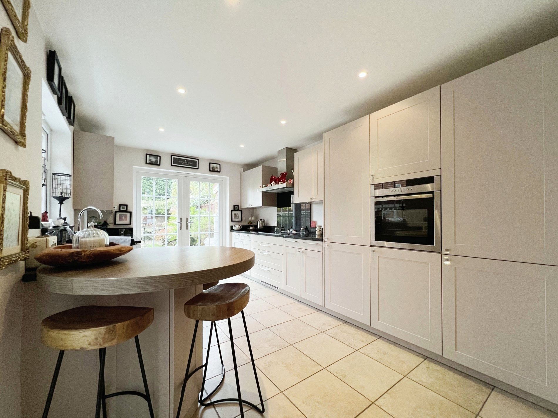 2 bed cottage to rent in Parsonage Lane, Farnham Common  - Property Image 4