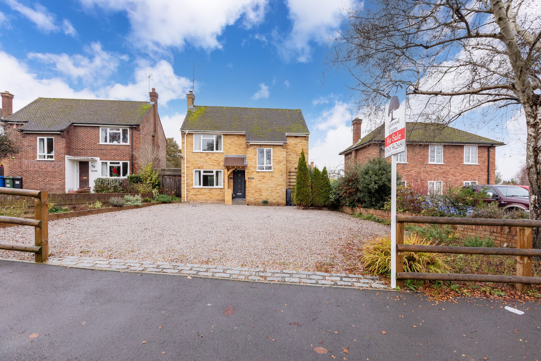 3 bed detached house for sale in Harvest Hill Road, Maidenhead  - Property Image 17