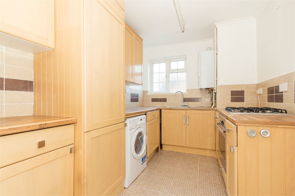 2 bed flat for sale in Buckfield Court, Richings Park  - Property Image 10