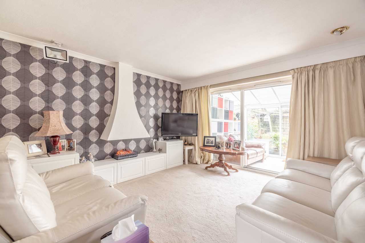 3 bed semi-detached house for sale in Fairway Avenue, West Drayton  - Property Image 3