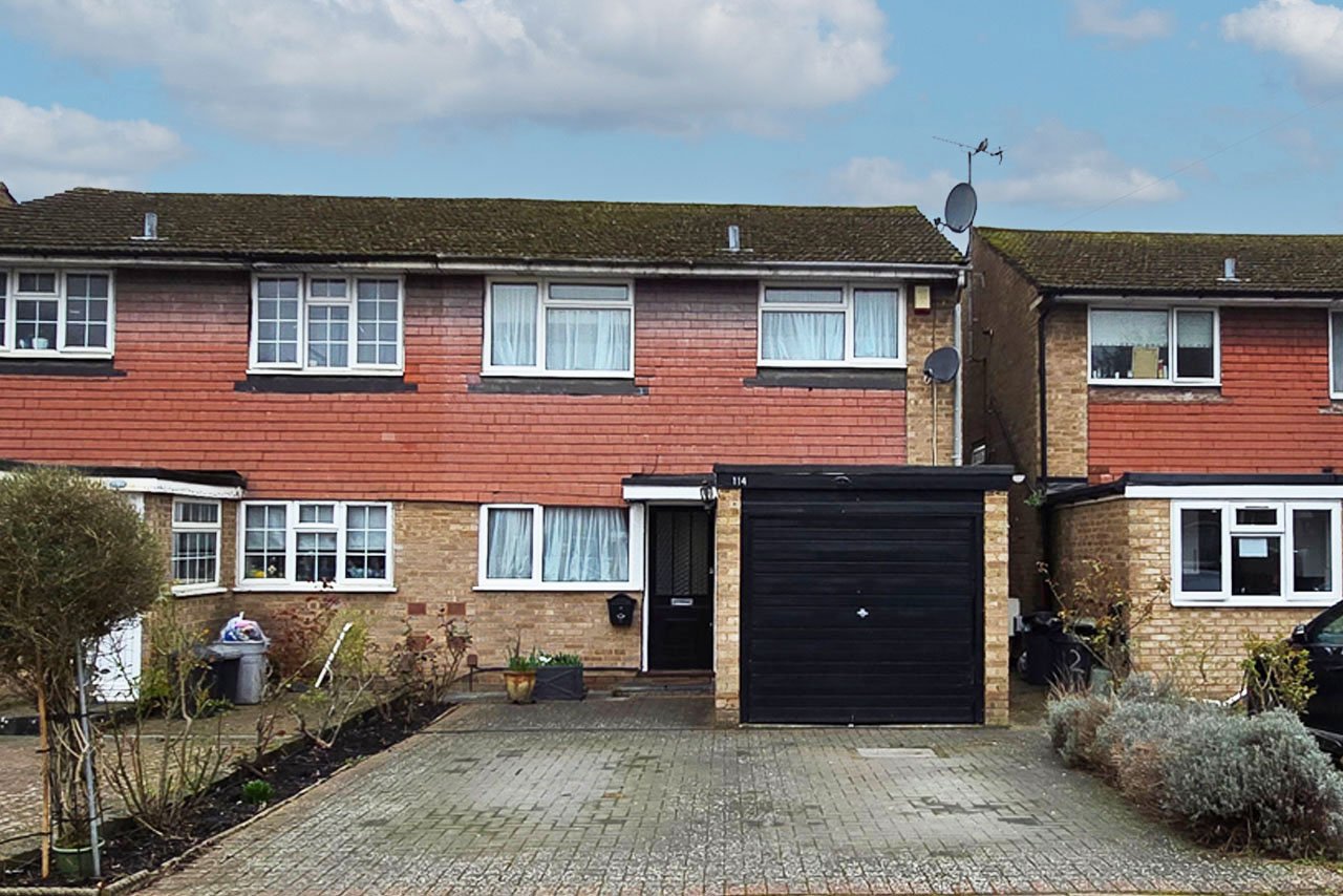 3 bed semi-detached house for sale in Fairway Avenue, West Drayton  - Property Image 1