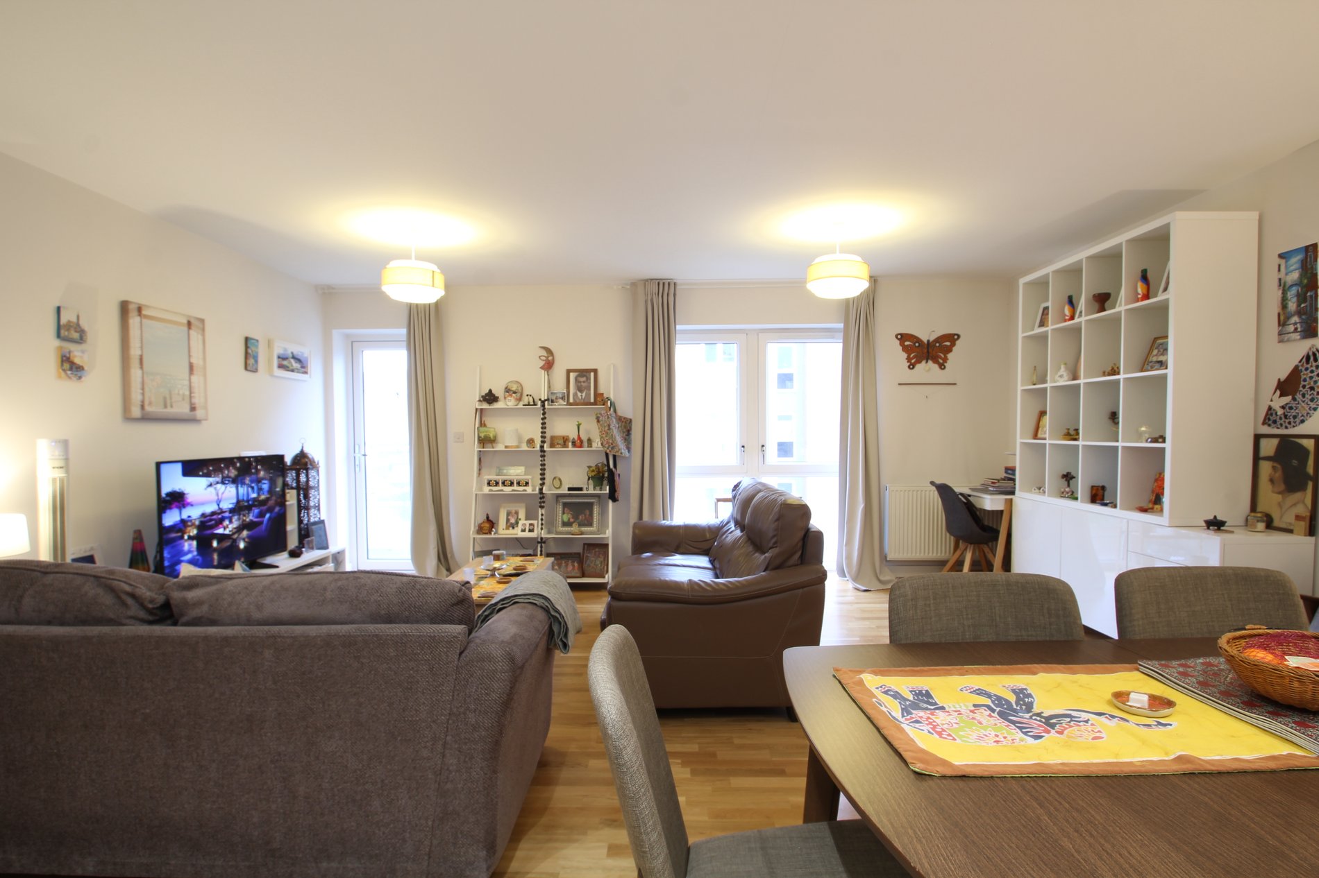 3 bed flat for sale in Wintergreen Boulevard, West Drayton  - Property Image 2