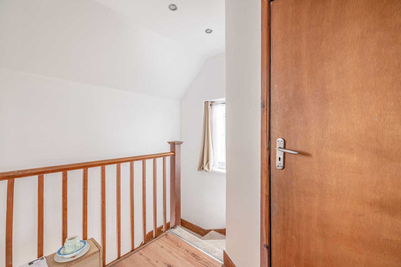 3 bed semi-detached house for sale in Thornton Avenue, West Drayton  - Property Image 11
