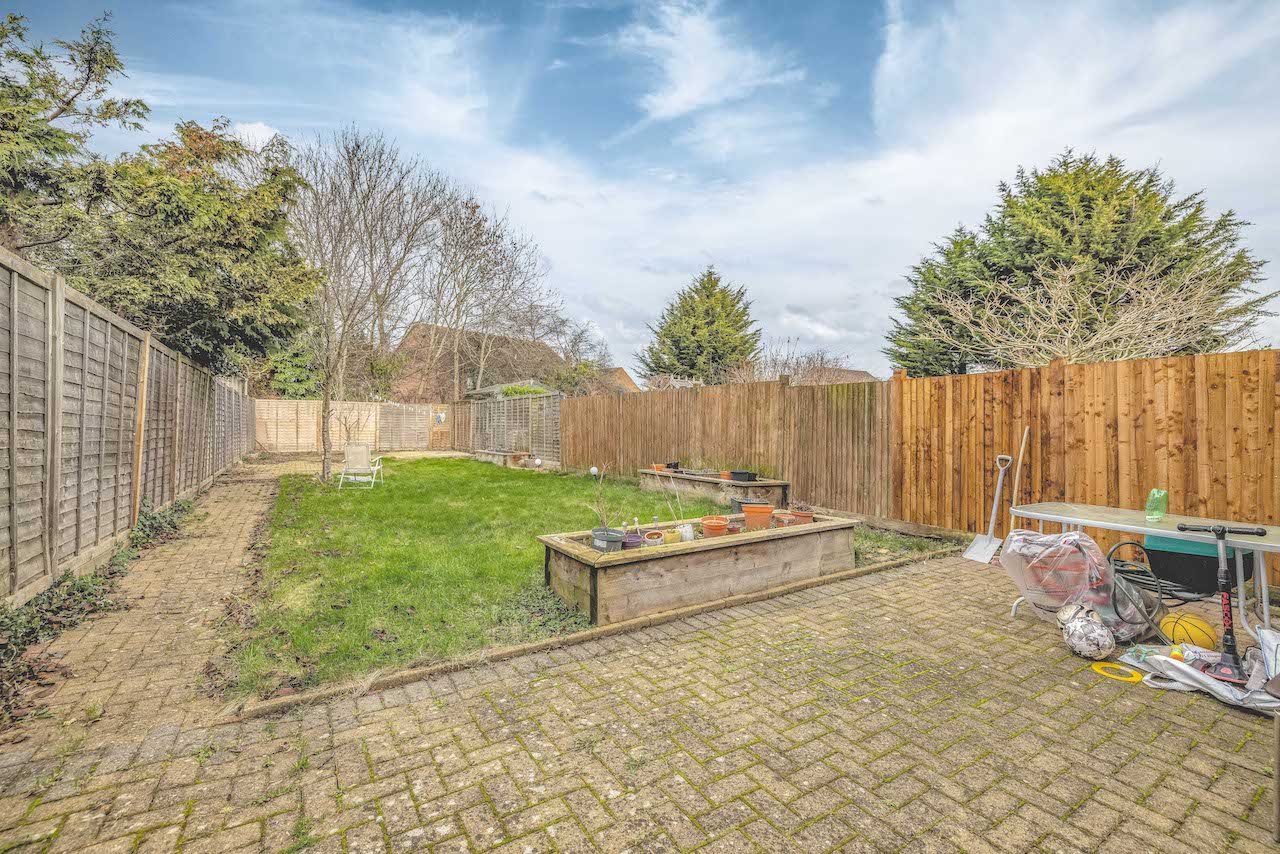 3 bed semi-detached house for sale in Thornton Avenue, West Drayton  - Property Image 7