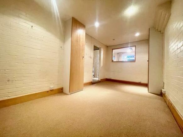 2 bed town house to rent in Sheephouse Road, Maidenhead  - Property Image 9