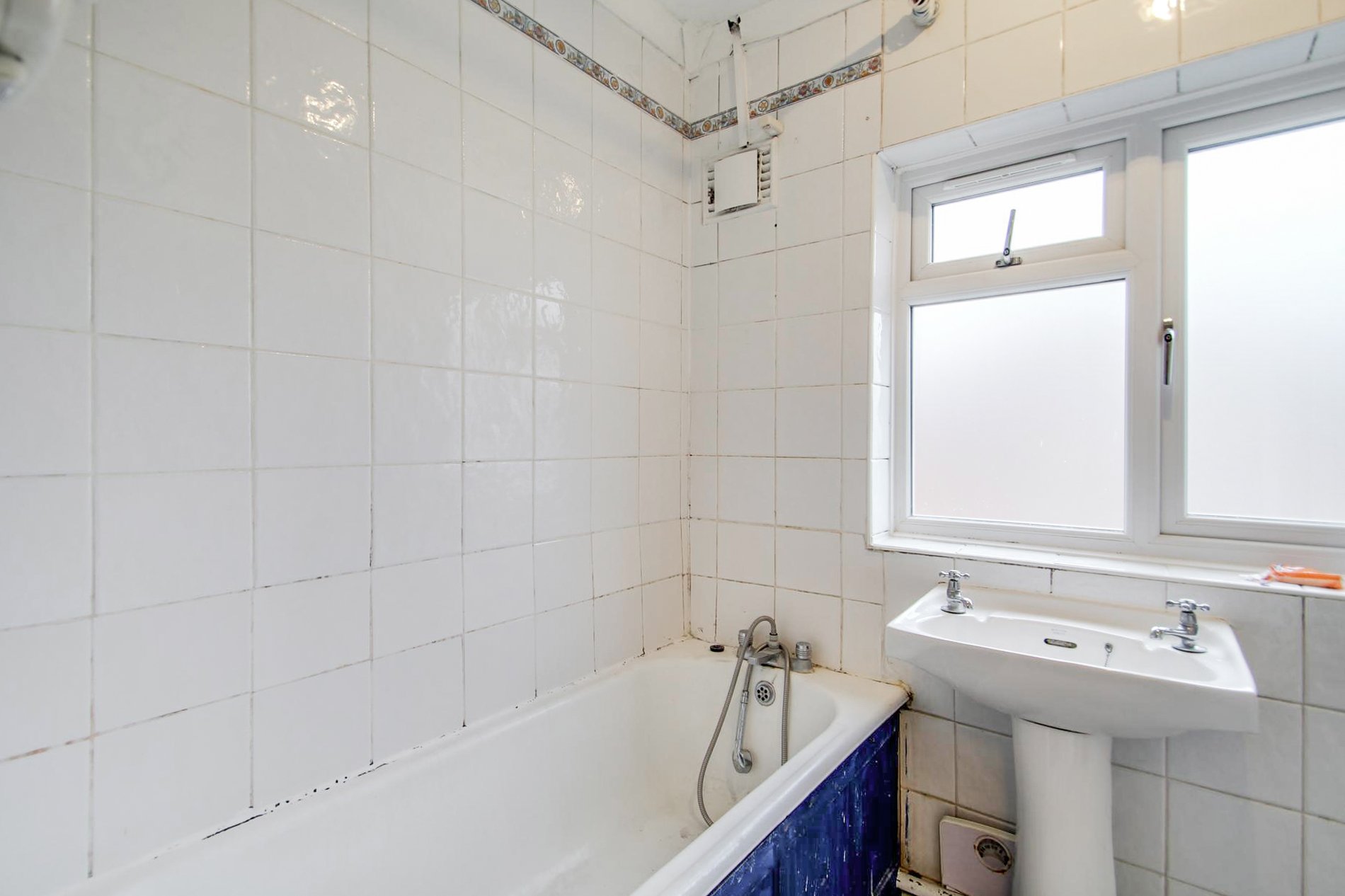 3 bed semi-detached house for sale in Mulberry Crescent, West Drayton  - Property Image 12