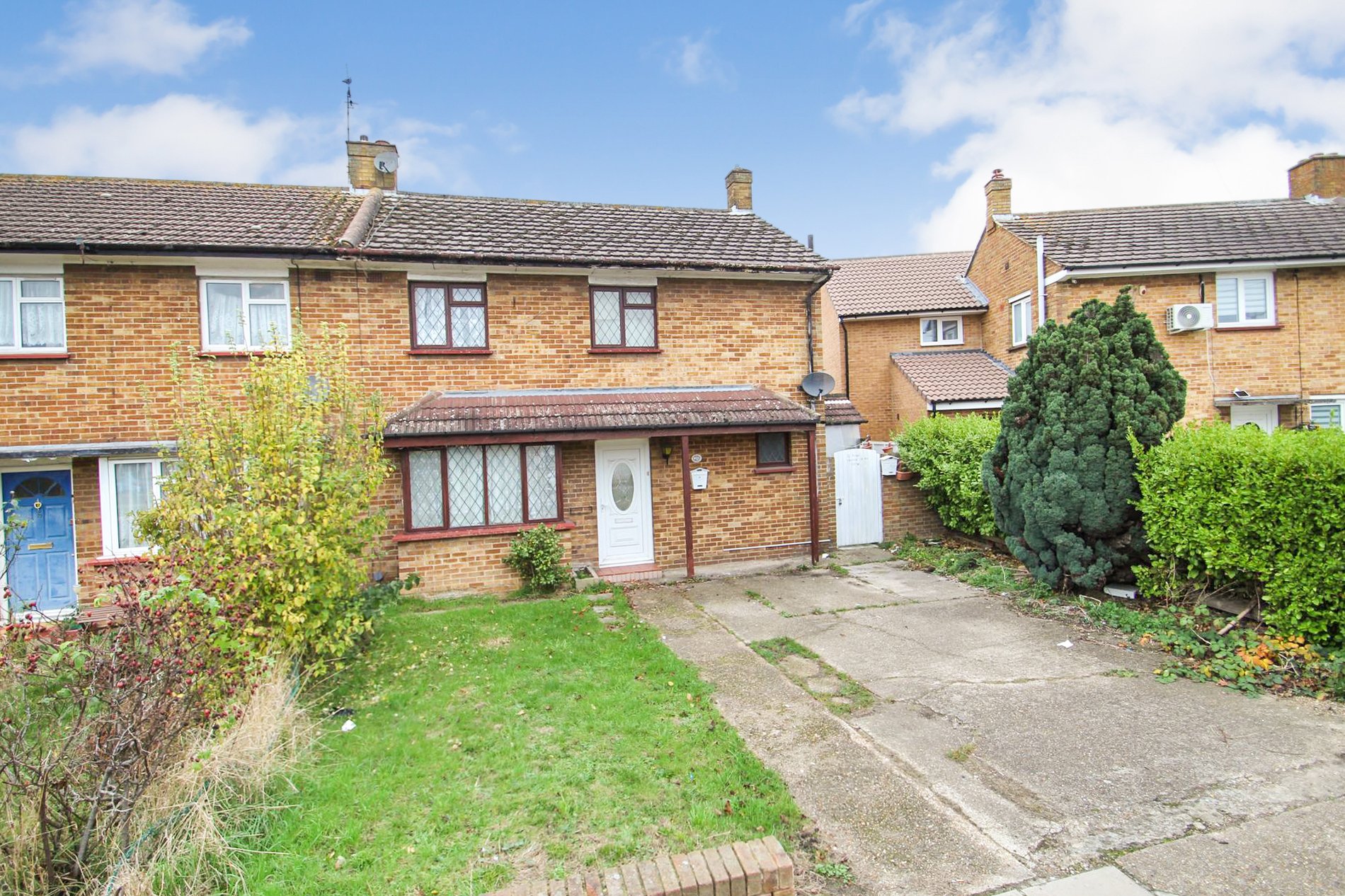 3 bed semi-detached house for sale in Mulberry Crescent, West Drayton  - Property Image 14