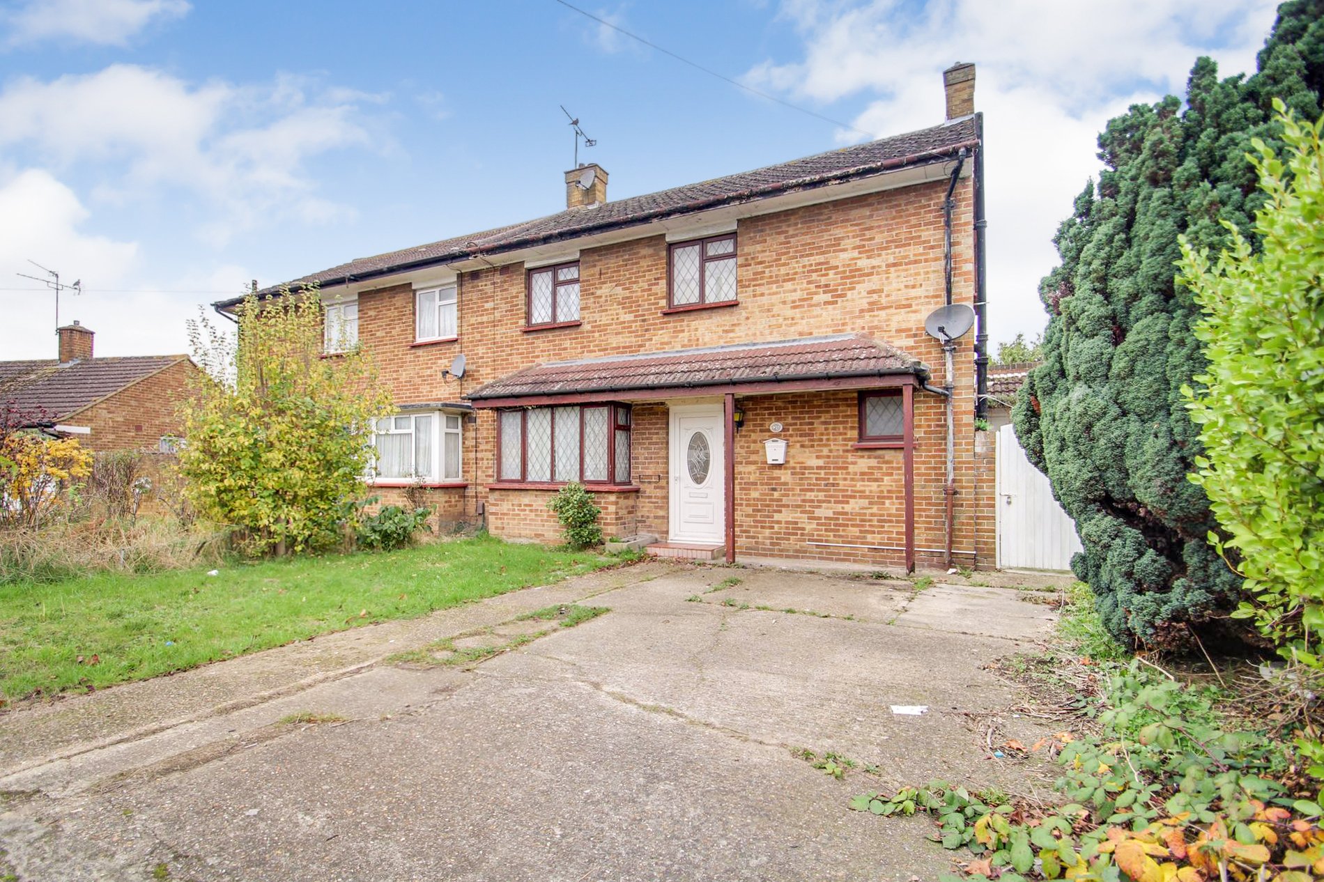 3 bed semi-detached house for sale in Mulberry Crescent, West Drayton  - Property Image 1