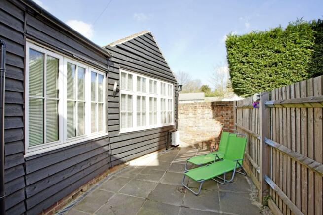 3 bed detached house for sale in Benjamin Lane, Wexham  - Property Image 13