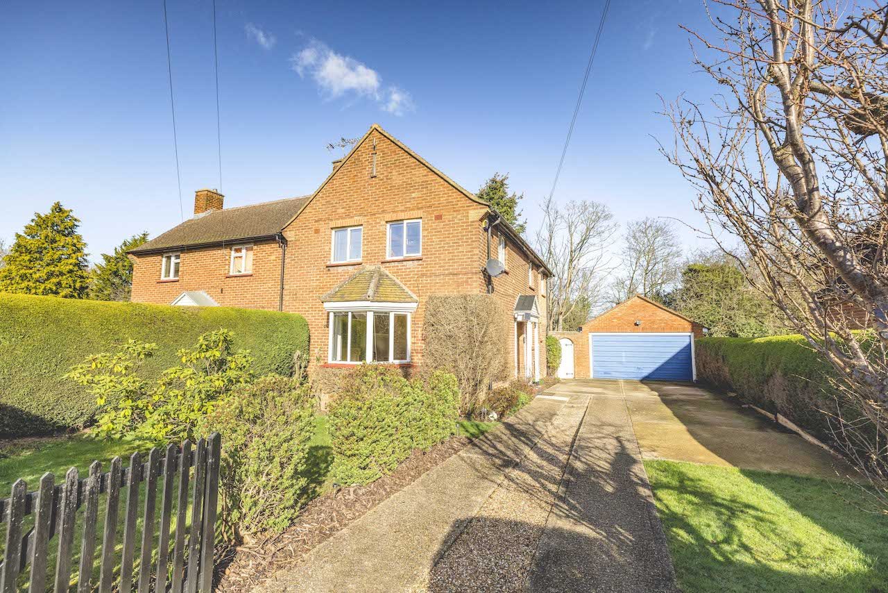 3 bed semi-detached house for sale in Gaviots Close, Gerrards Cross  - Property Image 1