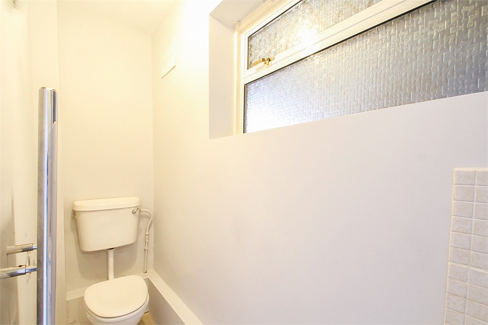 3 bed terraced house to rent in Whitethorn Avenue, West Drayton  - Property Image 16
