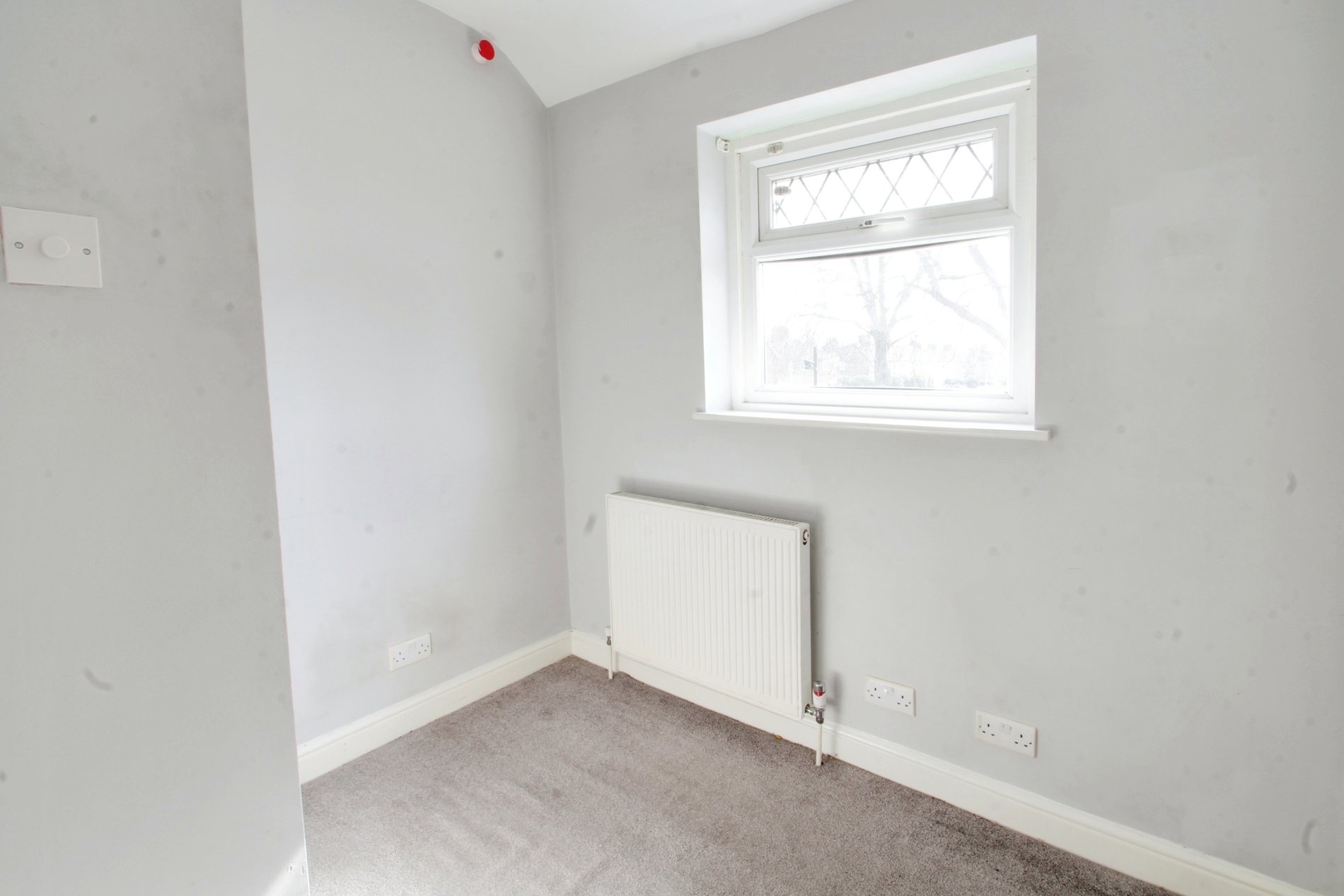 3 bed terraced house to rent in Whitethorn Avenue, West Drayton  - Property Image 7