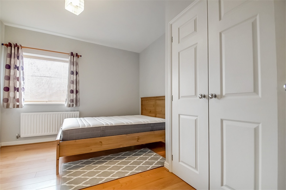 1 bed flat for sale in Caledonian Court, Northolt  - Property Image 11