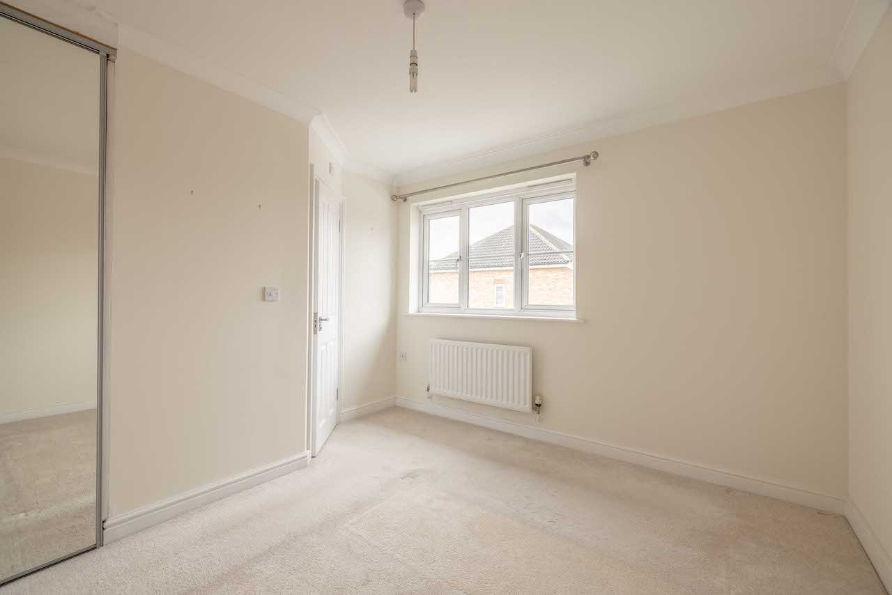 3 bed terraced house to rent in Appleby Close, Uxbridge  - Property Image 5