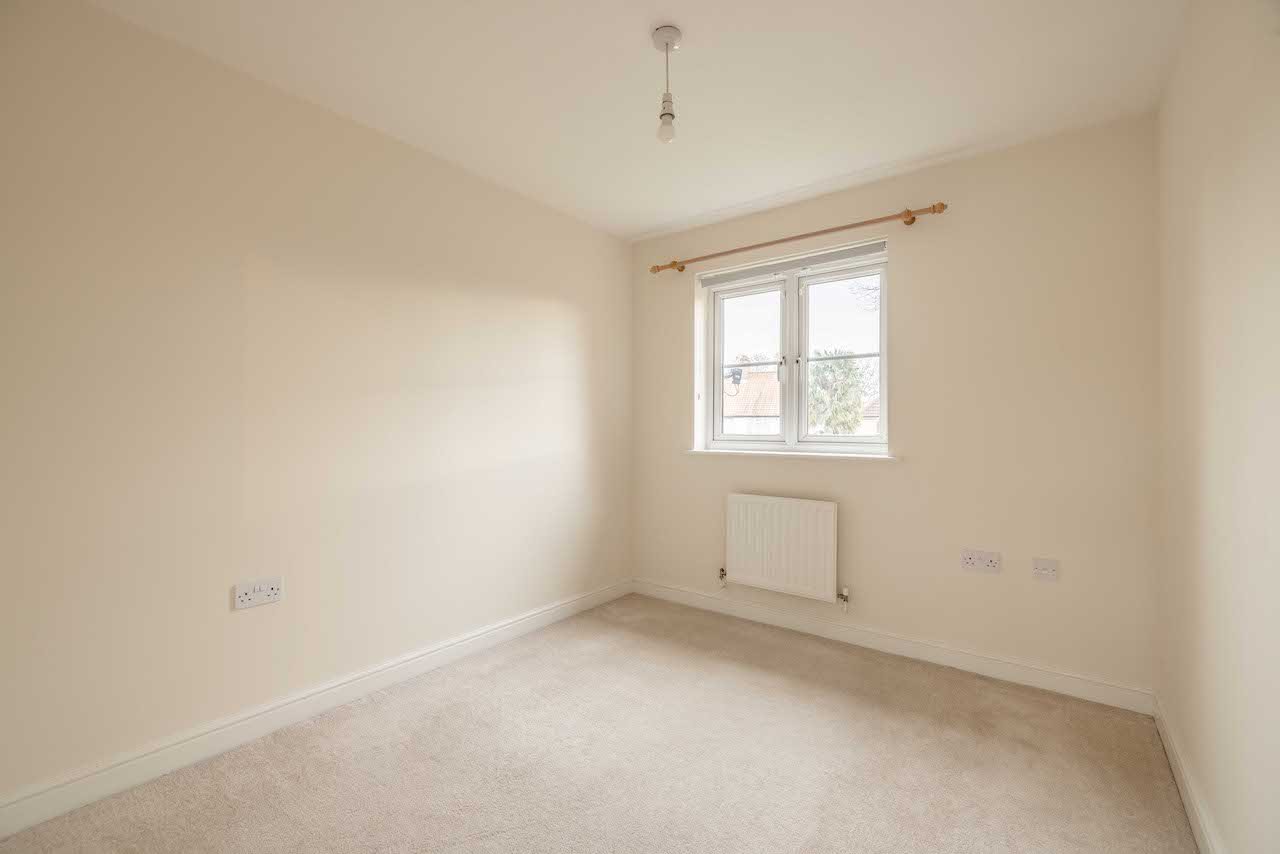 3 bed terraced house to rent in Appleby Close, Uxbridge  - Property Image 6