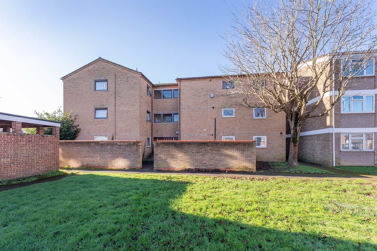 2 bed flat for sale in Eden Close, Langley  - Property Image 9