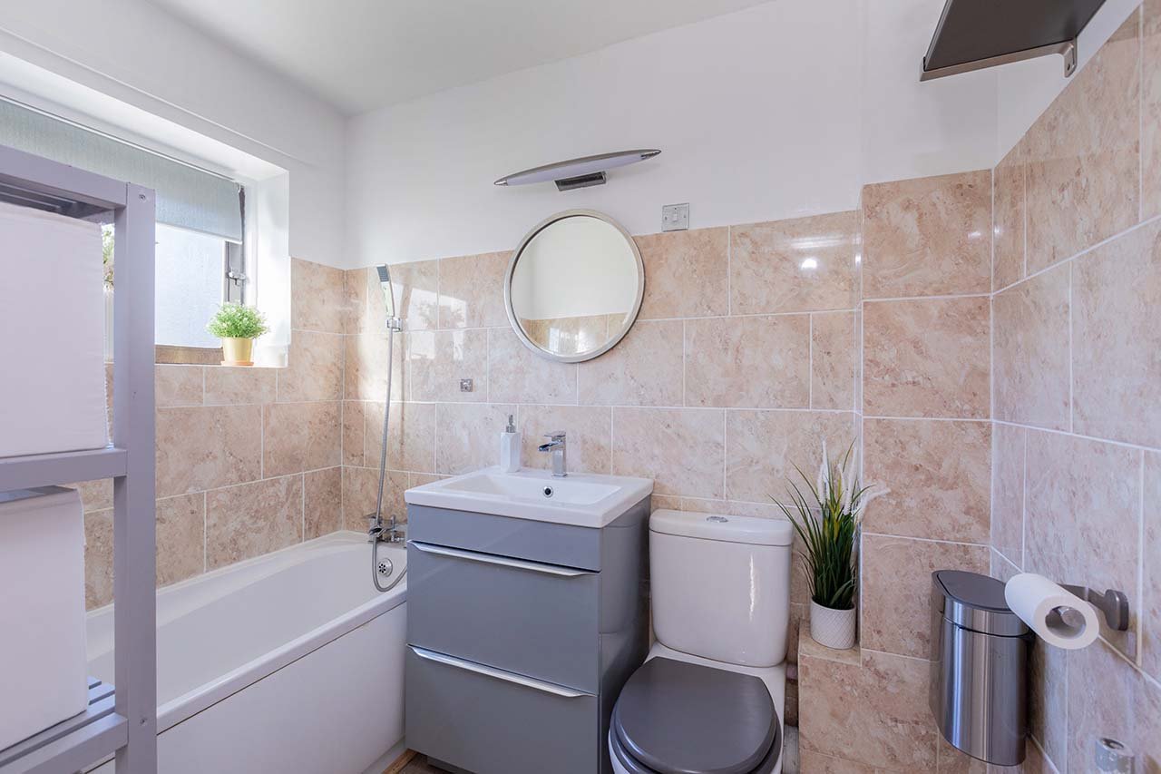 2 bed flat for sale in Eden Close, Langley  - Property Image 3