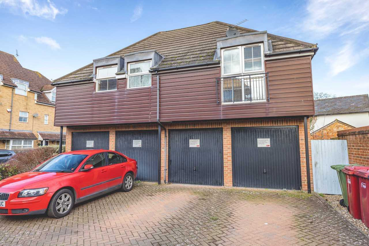 4 bed town house for sale in Benjamin Lane, Wexham  - Property Image 15